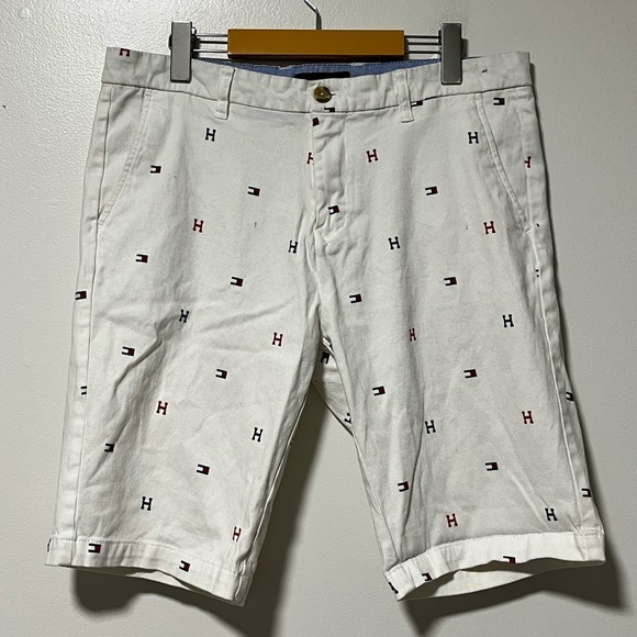 Tommy Hilfiger Men’s Embroidered Logo Shorts White Size 34 - Picture 2 of 10